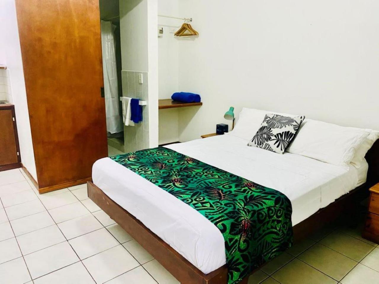Travellers Motel Vanuatu Port Vila Exterior photo